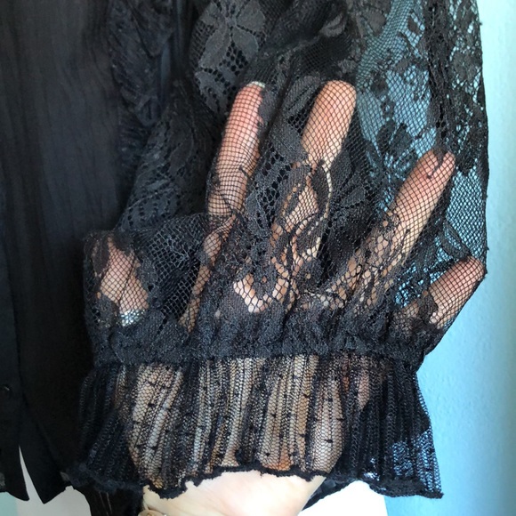 NWOT Zara Laced Mid-Sleeves Cropped Blouse - Picture 4 of 6